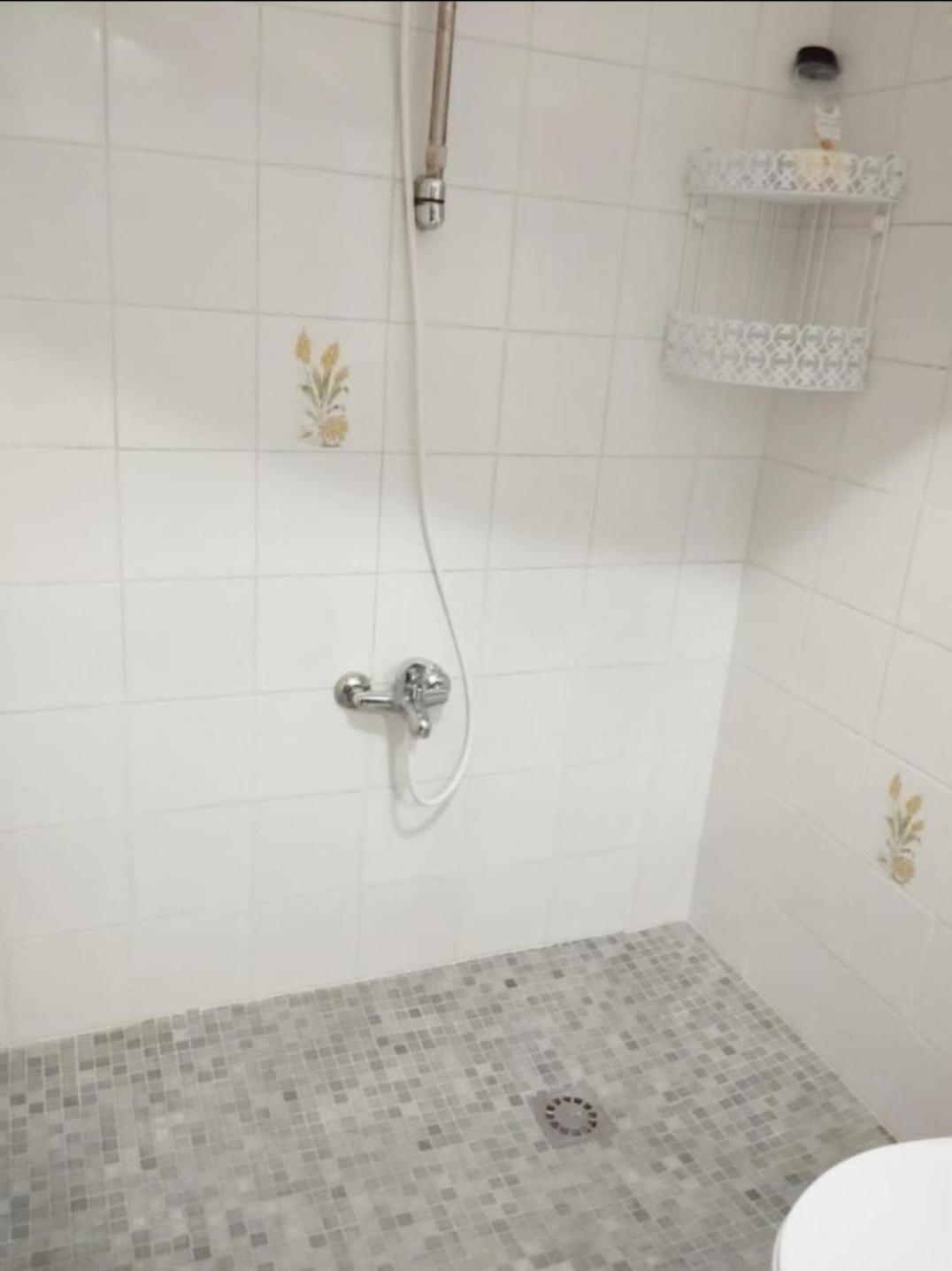 Room In Shared Apartment With Parking Almunecar Exterior foto